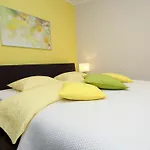 Absynt Wierzbowa Hotell